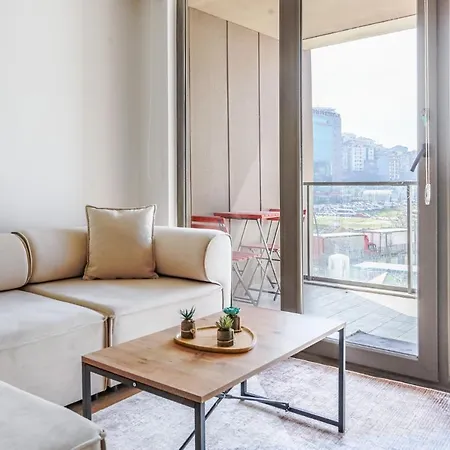 Апартаменты Modern Flat In Kagithane With Balcony